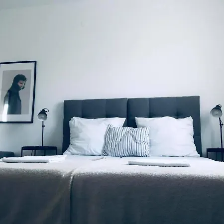 Konukevi Galeria Panzio 3*