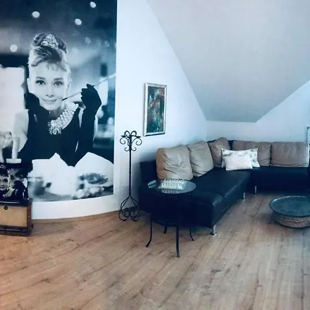 Galéria Panzió Casa de hóspedes 3*